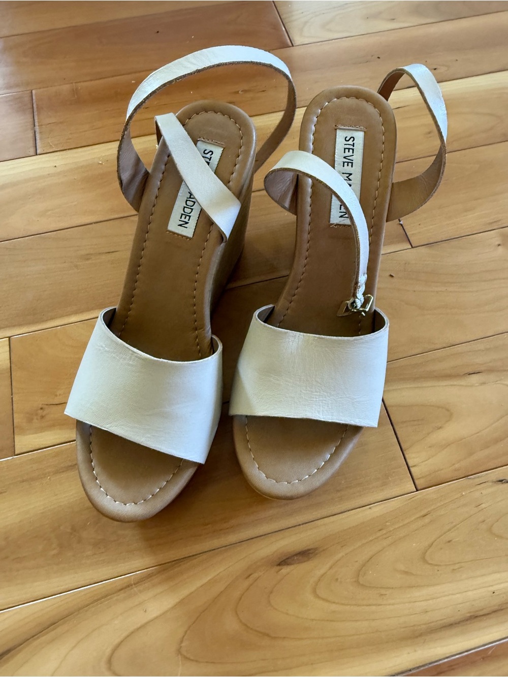 Steve Madden Off-White Slingback Sandals